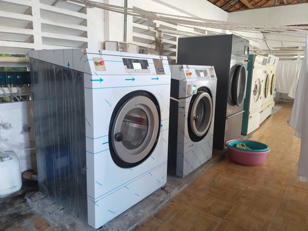 giặt sấy gần sân bay tân sơn nhất