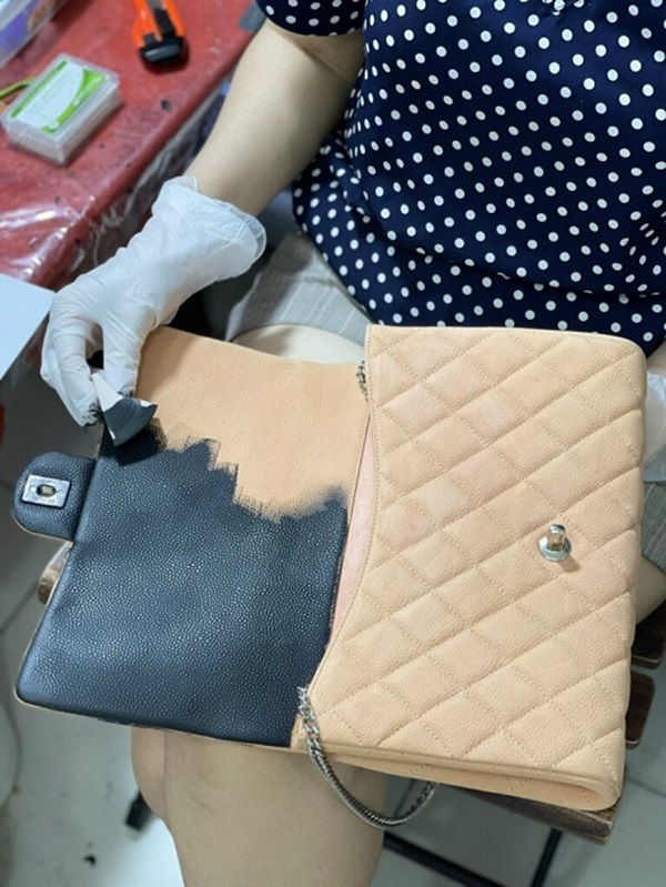 vệ sinh túi xách hàng hiệu
