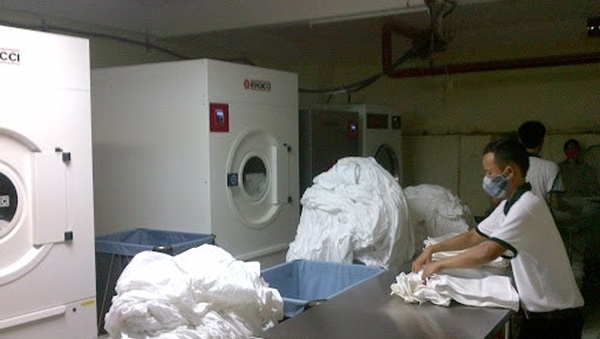 xưởng giặt ủi khách sạn