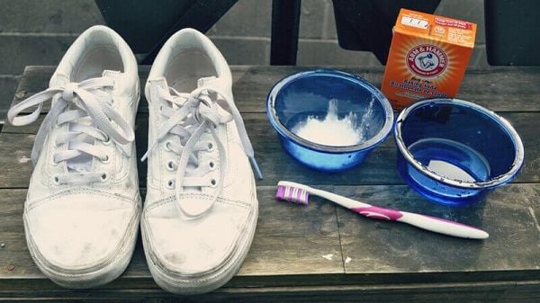 cách xử lý giày bị dính máu gò vấp