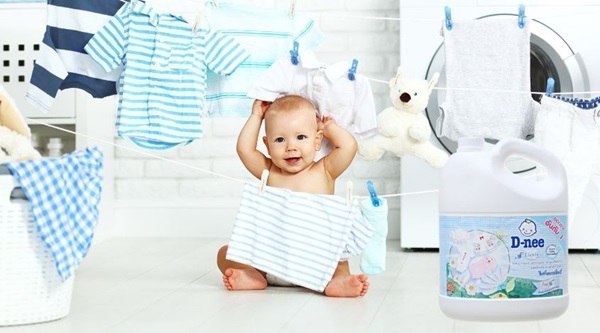 giặt quần áo trẻ sơ sinh bằng máy giặt