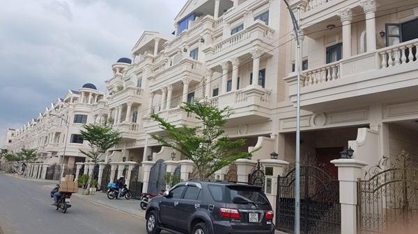 tiệm giặt đồ thể thao trong chung cư cityland gò vấp