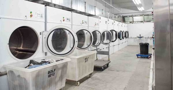 tiệm giặt sấy đường nguyễn thượng hiền gò vấp