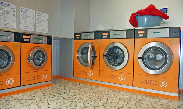 tiệm giặt sấy đường số 25 gò vấp