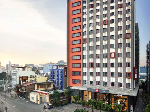 địa chỉ giặt sấy gần khách sạn ibis