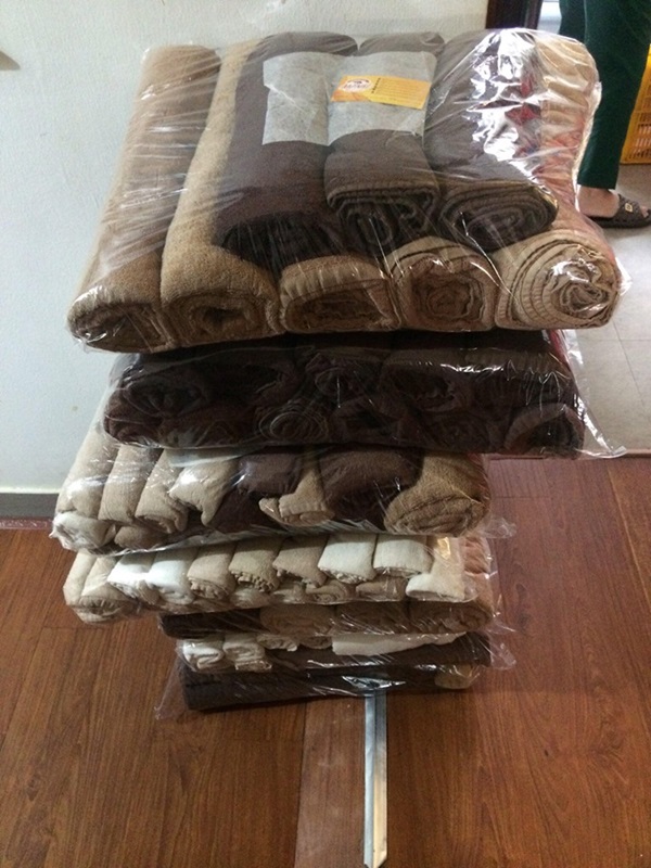 tiệm giặt topper đường hoàng minh giám gò vấp