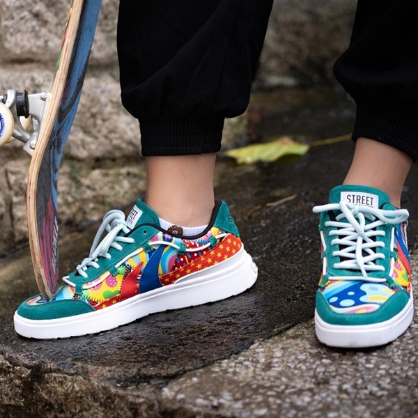 cách giúp giày nhanh khô