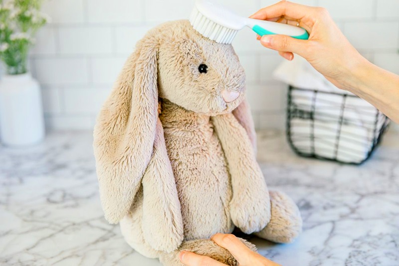 cách làm sạch gấu bông lớn