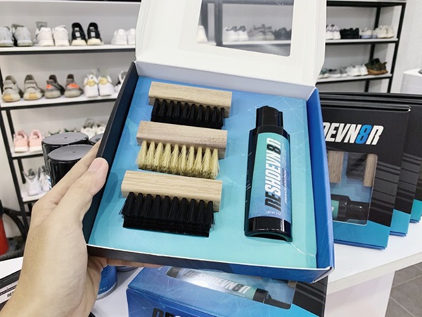 dụng cụ vệ sinh giày thể thao