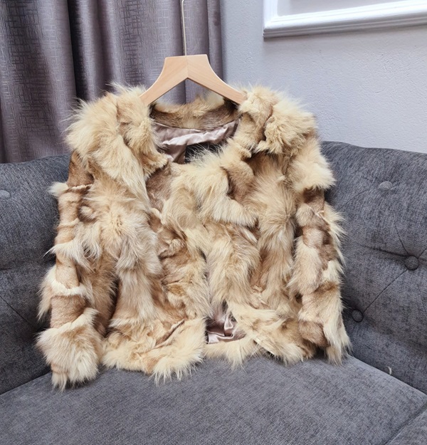 cách giặt áo lông rái cá