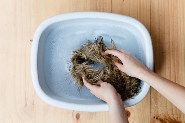 cách giặt áo lông thú tại nhà