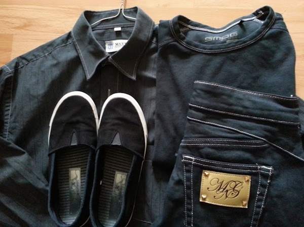 cách giặt đồ đen không ra màu