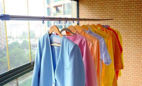 cách giặt quần áo lụa tơ tằm