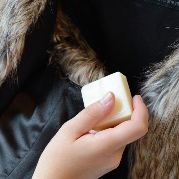 cách tẩy vết bẩn trên áo lông