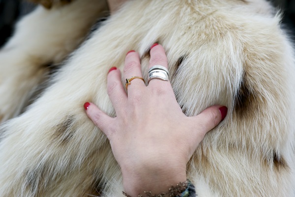 cách xử lý áo lông bị bết