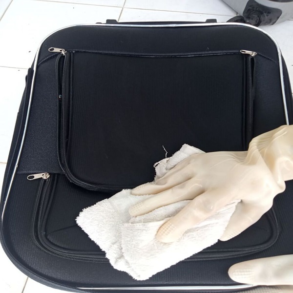 giặt vali gò vấp