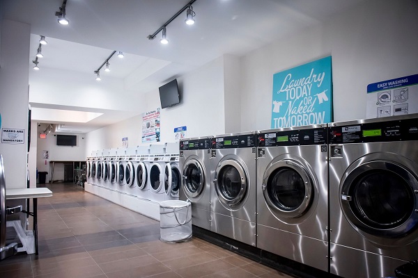 tiệm giặt ủi đường cách mạng tháng tám quảng ngãi