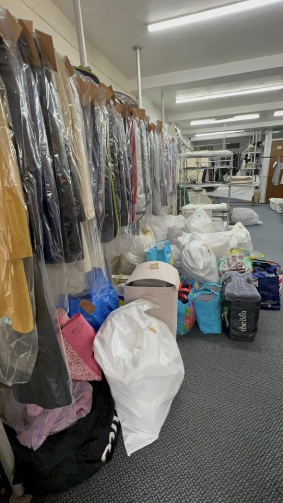 tiệm giặt ủi đường trần cao vân quảng ngãi