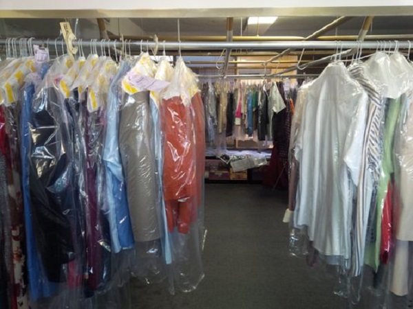 tiệm giặt ủi đường trương định quảng ngãi