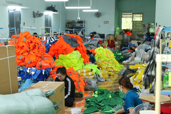 giặt đồ bảo hộ lao động quảng ngãi