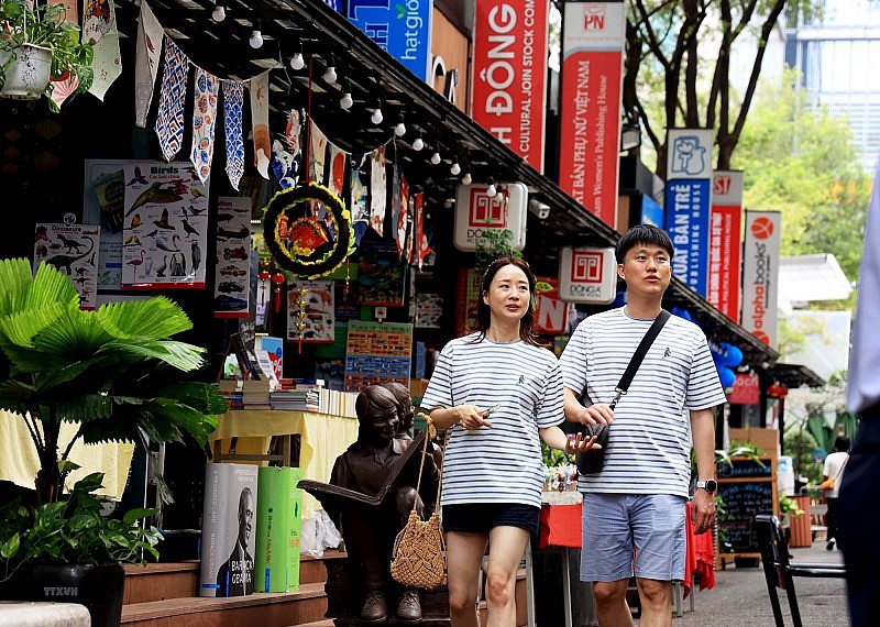 giặt sấy gần sân bay tân sơn nhất